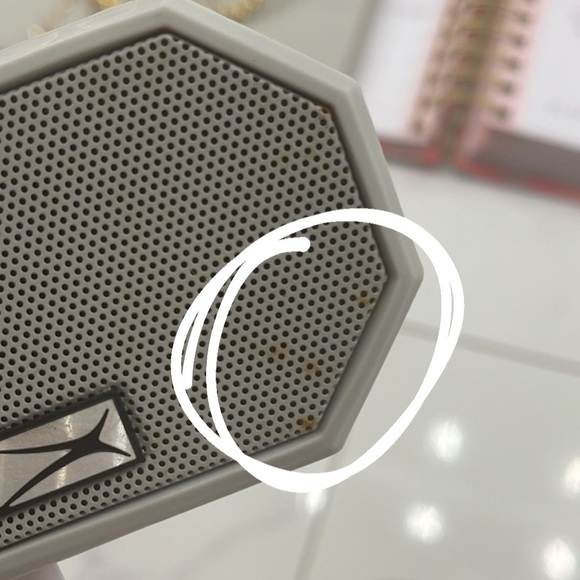 bluetooth speaker - Picture 2 of 4